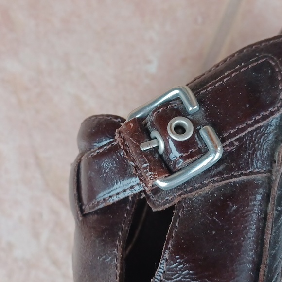 Born Clogs - Picture 6 of 9